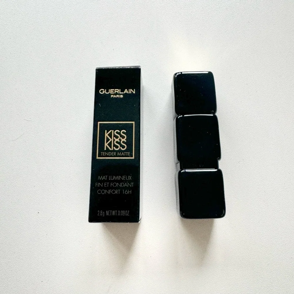 NEW guerlain lipstick beauty kiss tender 16H luminous matte 880 caress plum